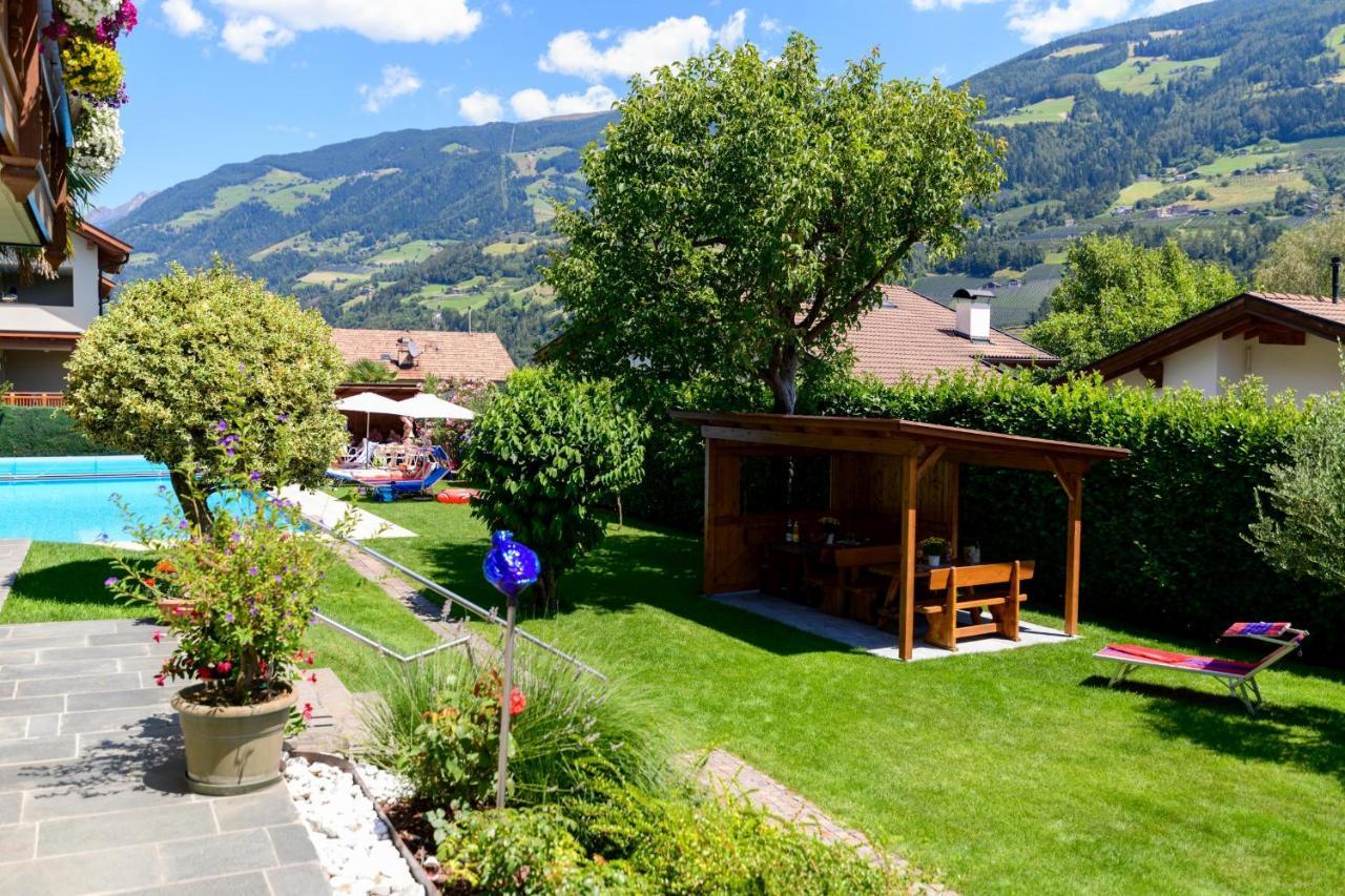 Ferienwohnungen Haus Christine Rifiano Exterior foto