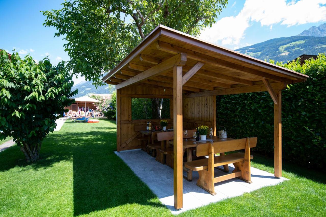 Ferienwohnungen Haus Christine Rifiano Exterior foto